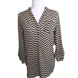 Tunic Top Women's Sz Small Black Tan Chevron Print Long Sleeve High Low Pullover